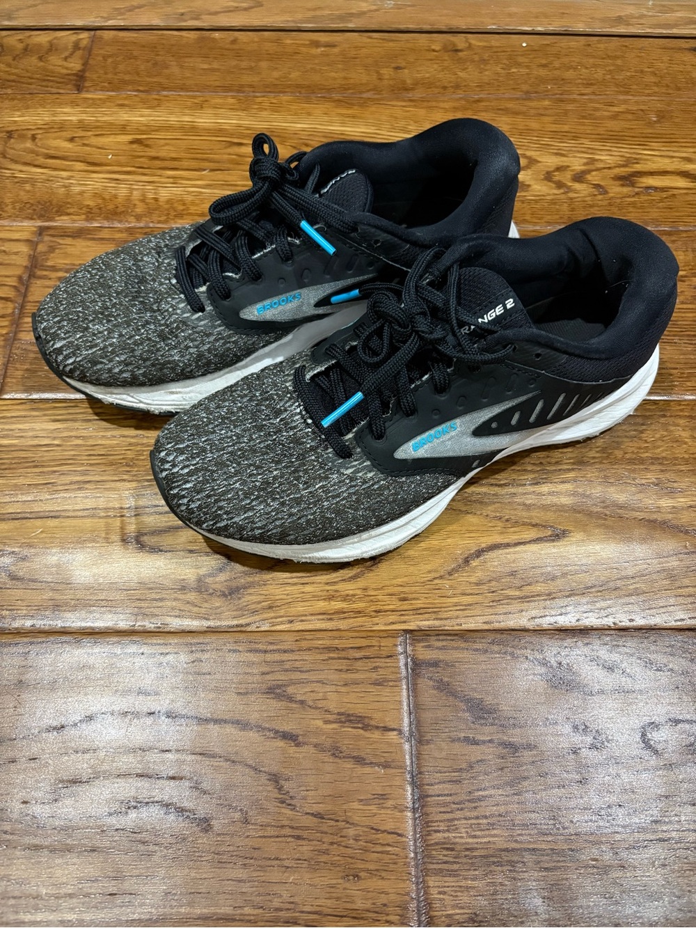 Brooks Range 2 Black and Gray Running Shoes with Blue Accents